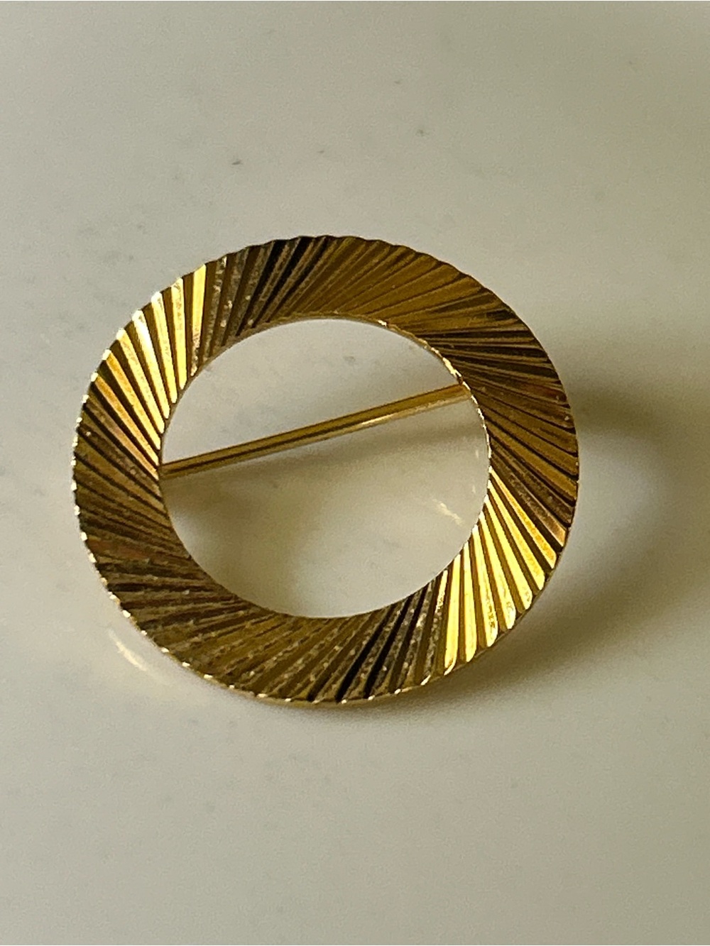 Vintage Gold-Tone Textured Circle Brooch - Classic Women's Jewelry pin
